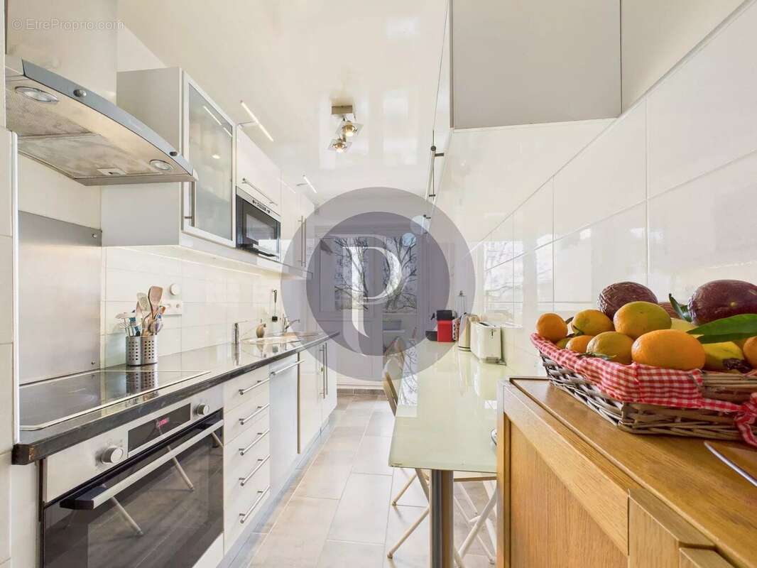 Appartement à LE PLESSIS-ROBINSON