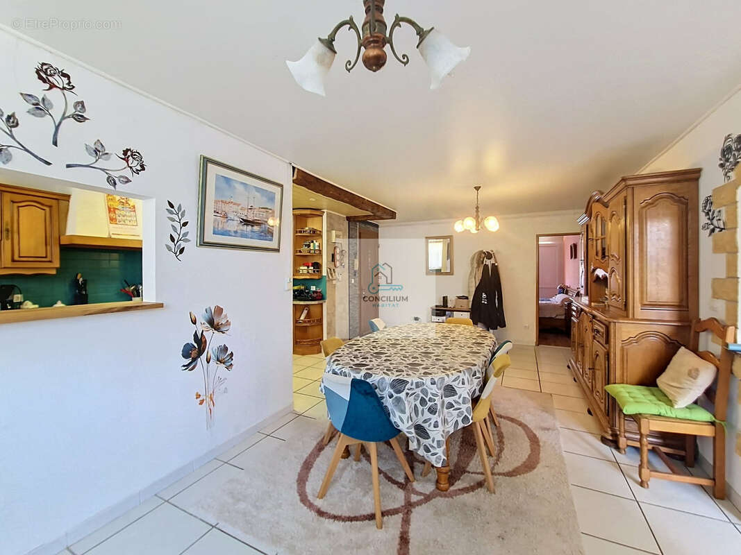 EXCLUSIVITÉ   À Yutz, rue de Berry : charmant appartement 3 pièces avec balcons et cave privative - photo 3