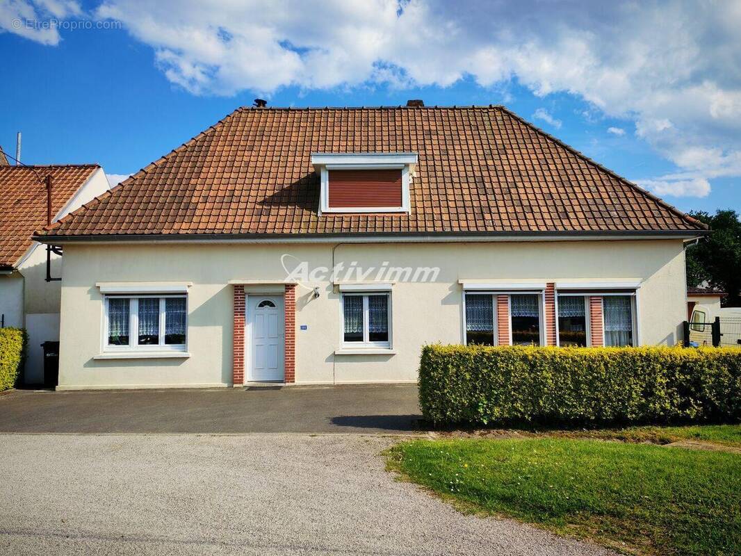 4301 2 - Maison à LE QUESNOY-EN-ARTOIS