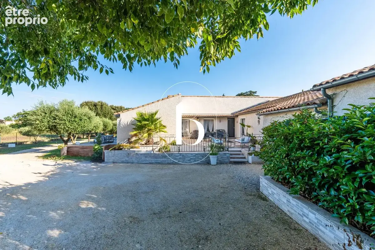 Maison 6 pièces 240 m² à vendre à Uzes (30700) - photo 6