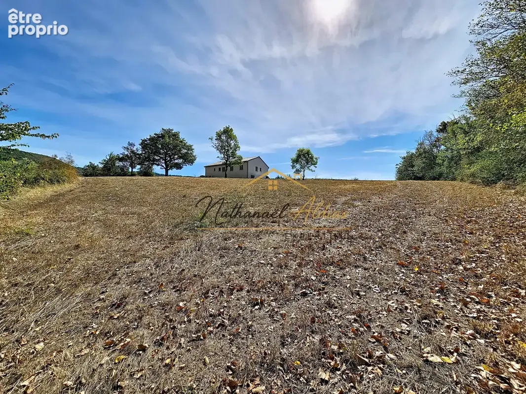 Grand terrain constructible avec vue - photo 3