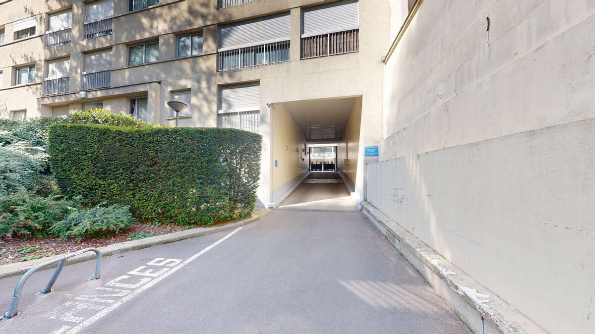 Commerce à PARIS-12E