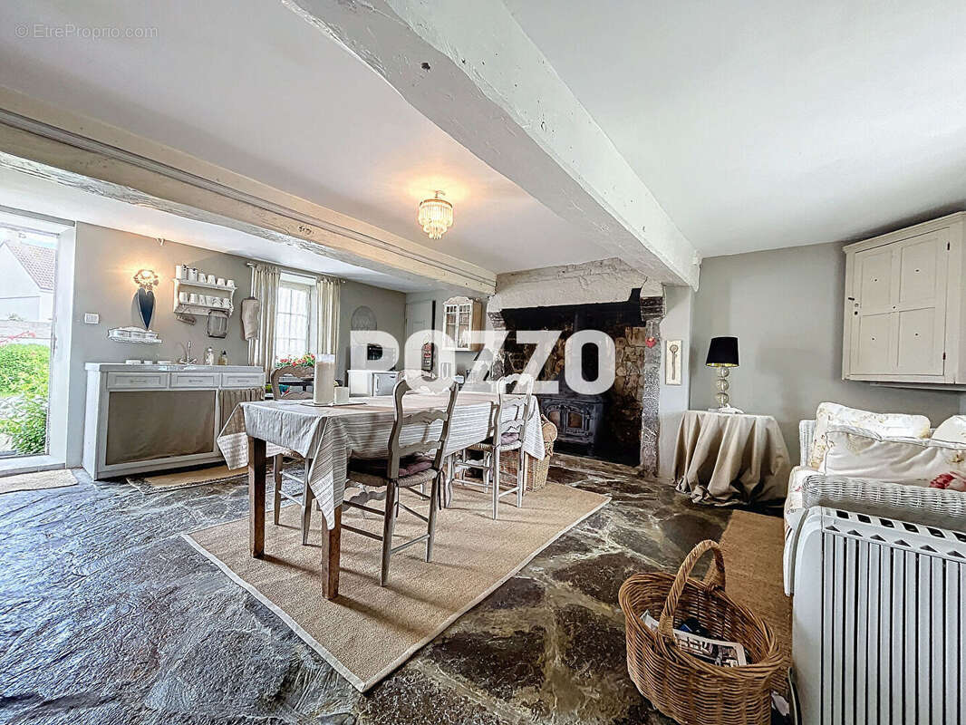 Maison à SAINT-GEORGES-DE-LA-RIVIERE