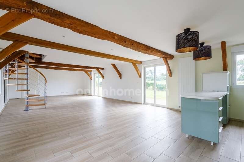Maison à DOZULE