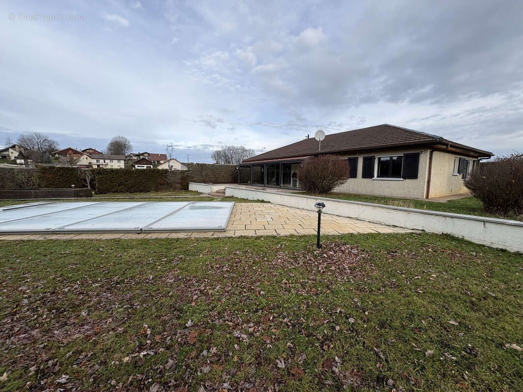 Maison à BIANS-LES-USIERS