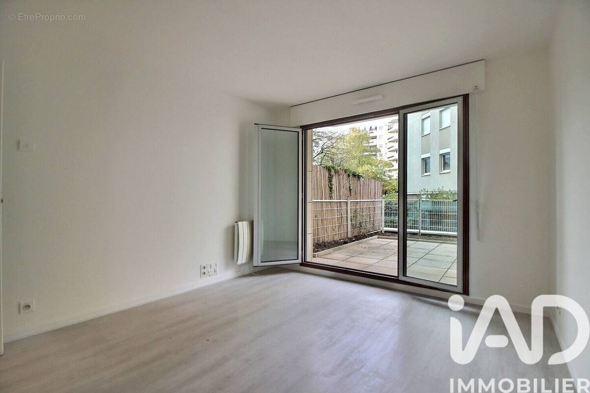 Photo 1 - Appartement à ISSY-LES-MOULINEAUX