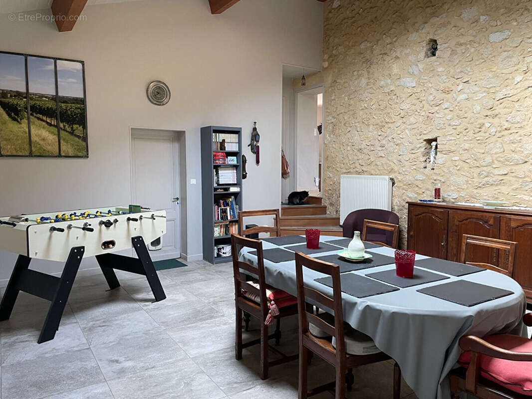 Maison à GENSAC