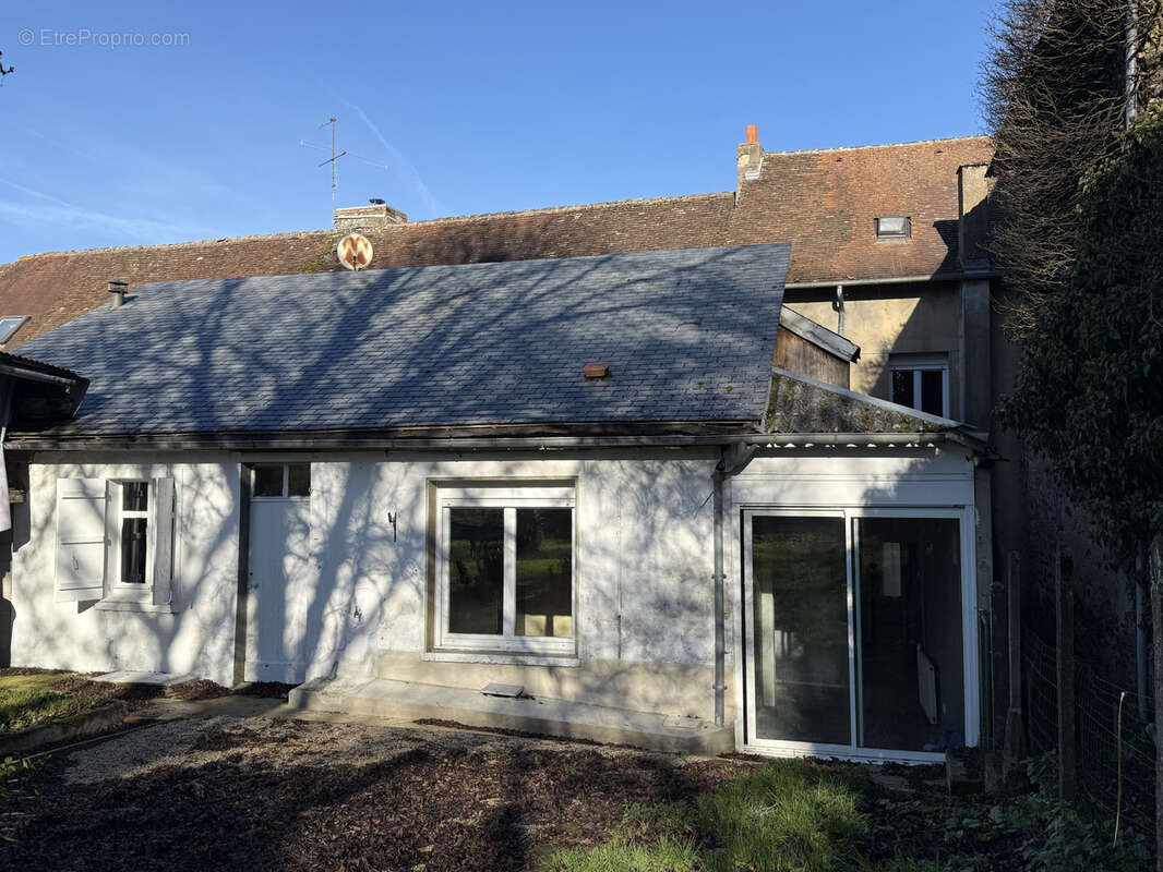 Maison à MAGNAC-BOURG