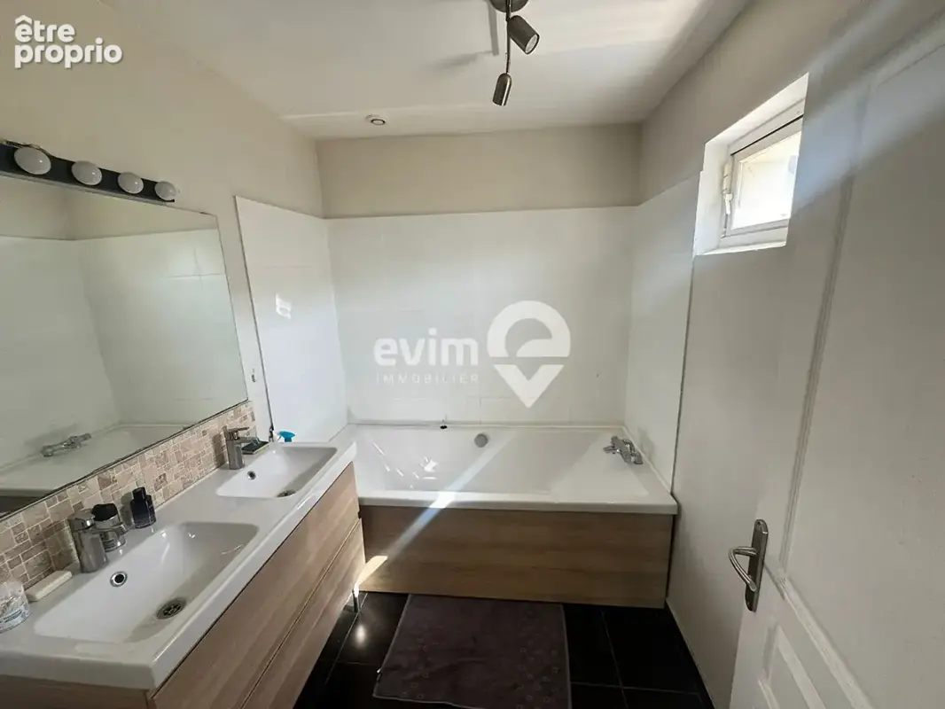 Grande maison familiale avec logement indépendant calme absolu en arrière-lot - photo 17