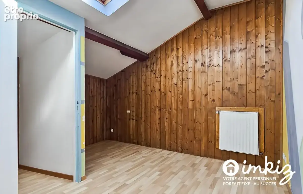 Duplex atypique de 82 m² avec 4 pièces et garage - photo 9