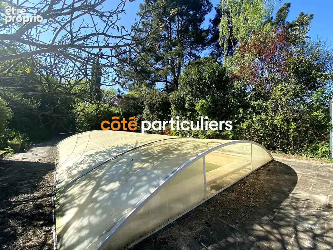 Le poiré-sur-vie -- demeure du xviii siècle -- 310 m² habitables -- 14 pièces -- piscine -- 2 logements -- proche commerce - photo 11