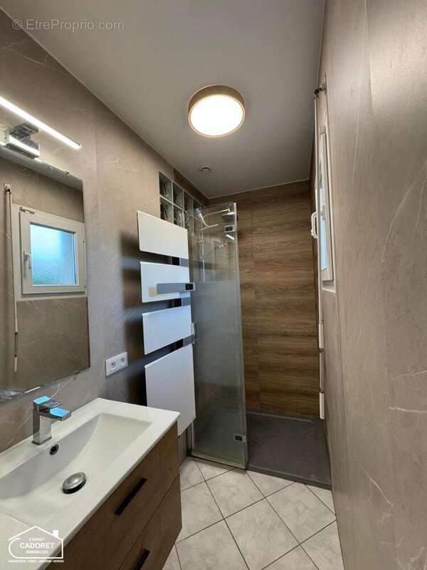   - Maison à PAIMBOEUF