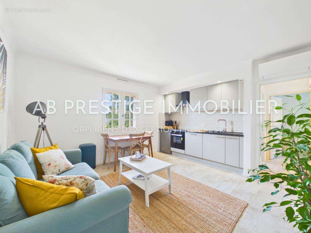 Propriété de charme - calme absolu - domaine rénové - piscine d'exception - idéal grande famille ou projets de chambres d'hôtes  - photo 23