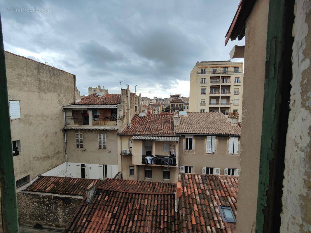 Appartement à MARSEILLE-5E