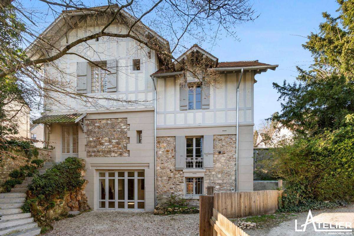 Maison à L'ETANG-LA-VILLE