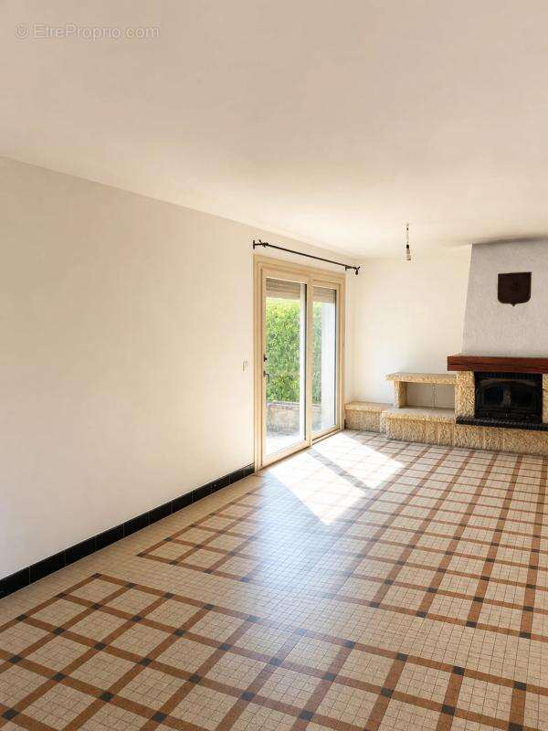 Maison de campagne à rénover – 80,5 m² + garage de 24m2 - photo 2