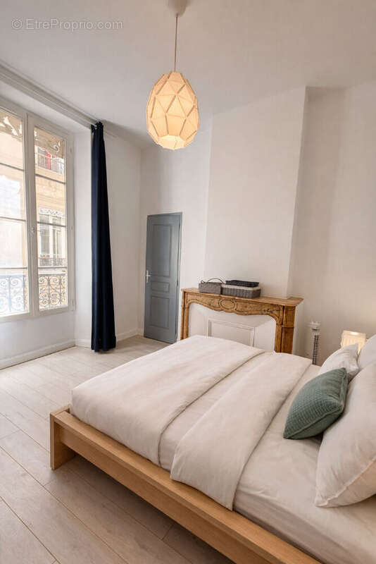 Appartement à MARSEILLE-2E