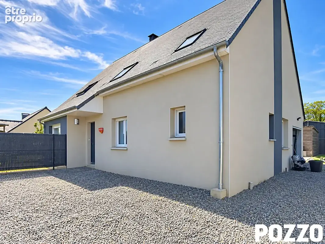 A Vendre - Saint James  - Maison 6 pièce(s) 154 m² - photo 2