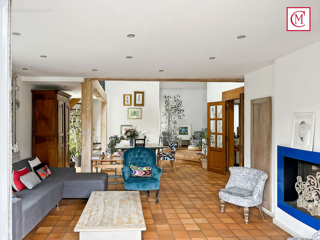 Maison à BRIE-ET-ANGONNES