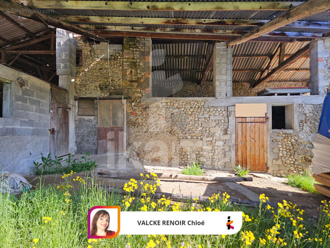 Maison à CHEVRIERES