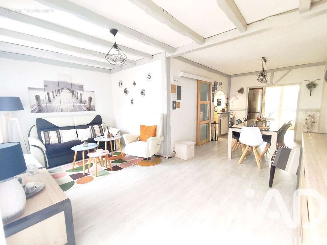 Photo 2 - Maison à ROOST-WARENDIN