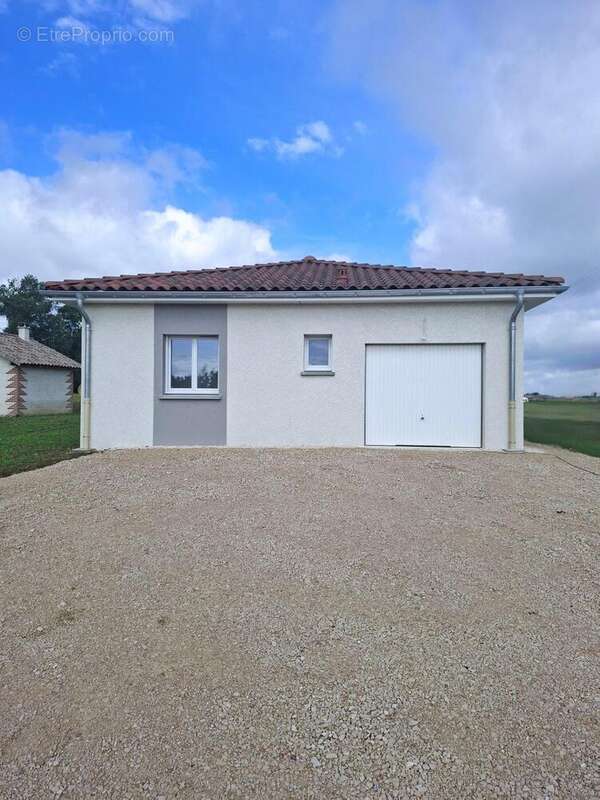 Maison 100 m² à Saint-Etienne-Sur-Reyssouze  - photo 3