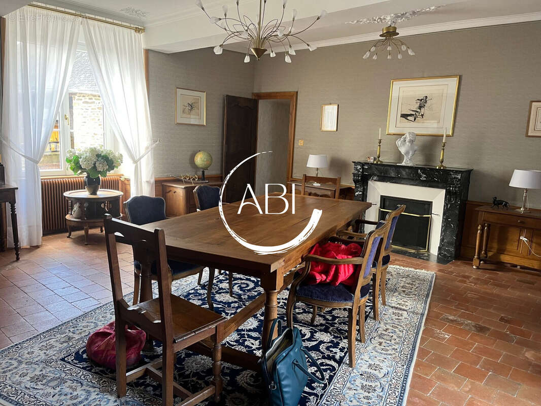 Maison à SAINT-AIGNAN-DE-COUPTRAIN