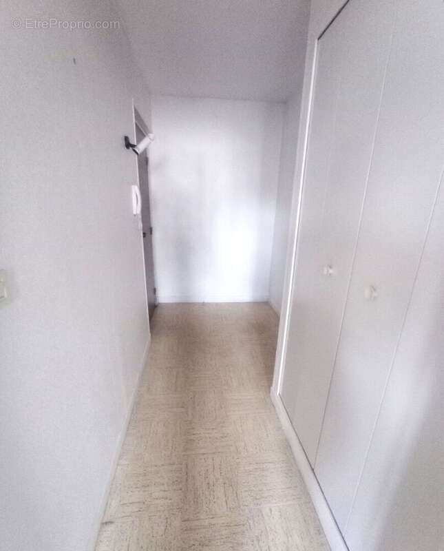 Vente appartement f1bis / f2 centre ville montlucon - photo 5
