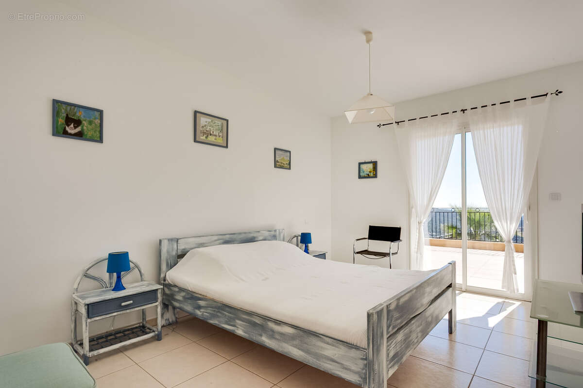 Maison à LA LONDE-LES-MAURES