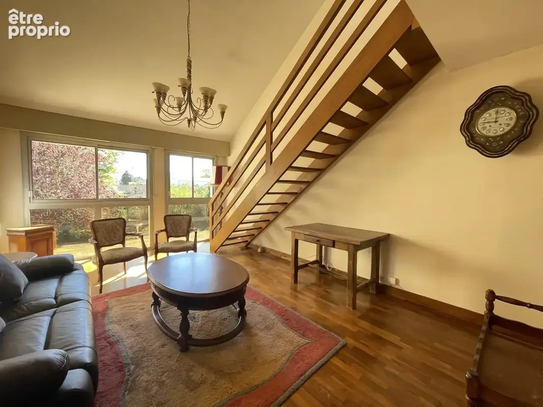 Le douet  dernier étage - t5 de 82m² – mezzanine – garage - photo 2