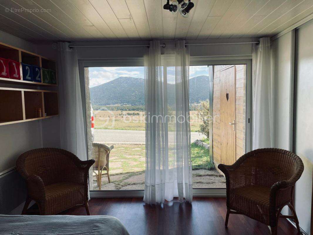 Maison à LES ANGLES