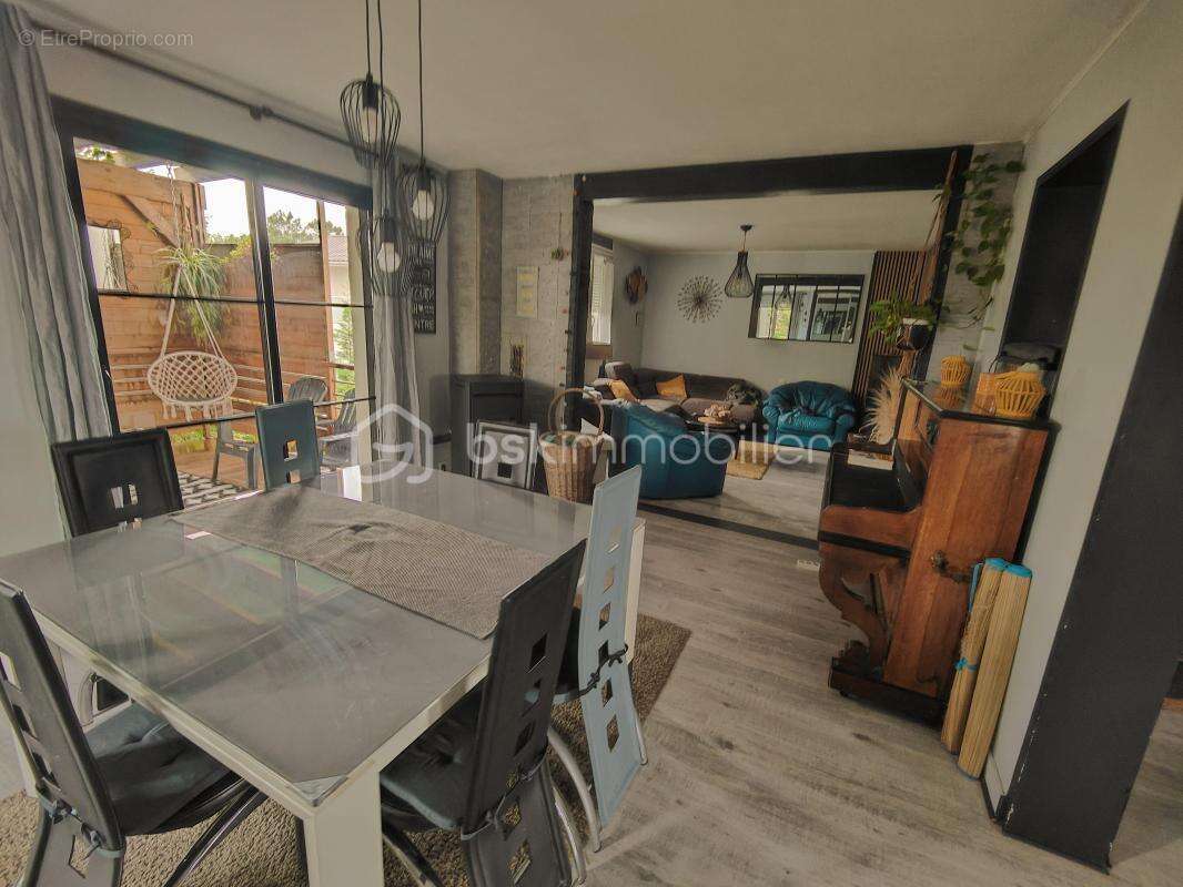 Maison à ARTIGUES-PRES-BORDEAUX