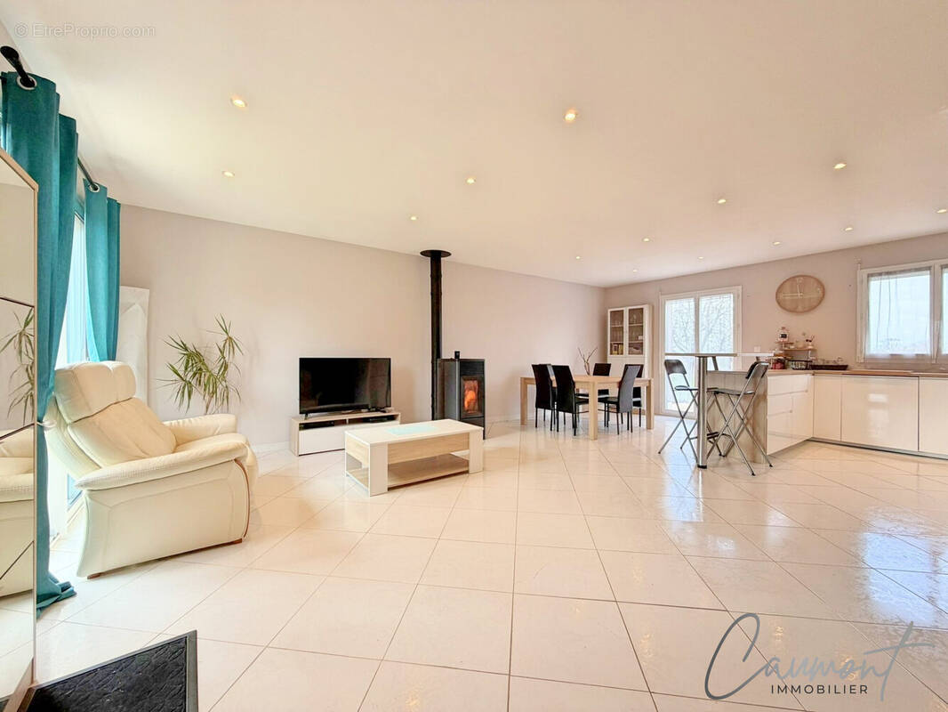 Maison à APPEVILLE-ANNEBAULT