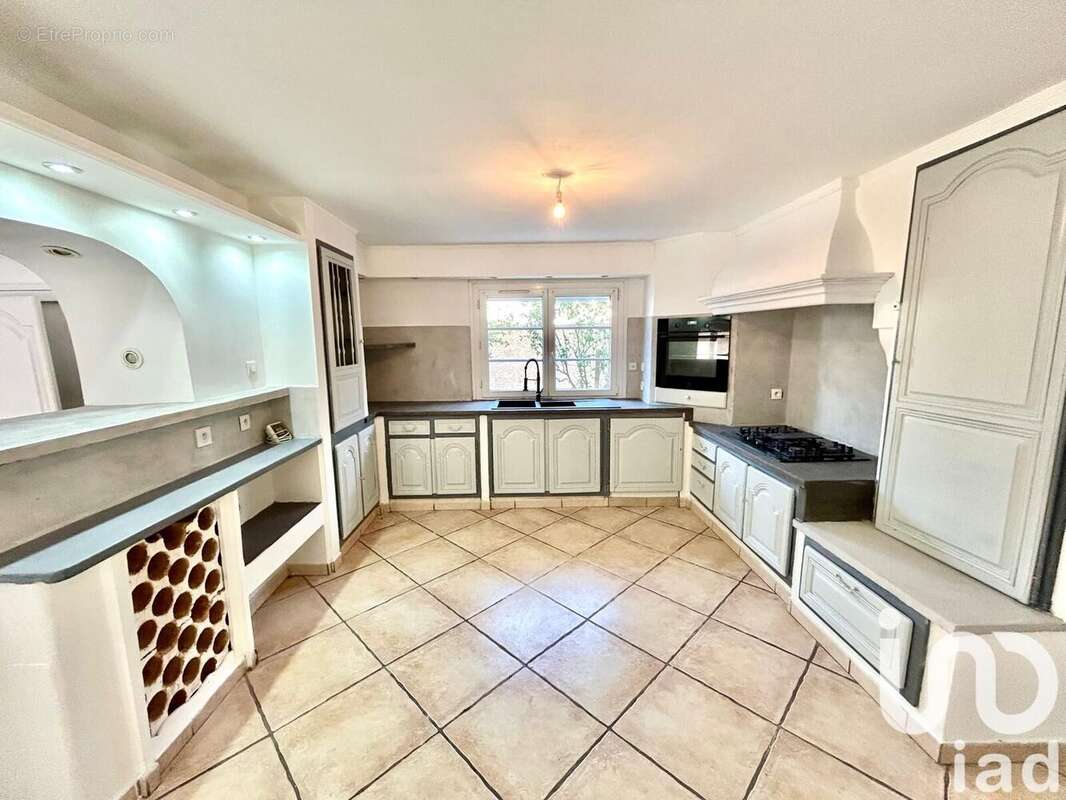 Photo 5 - Maison à DECINES-CHARPIEU