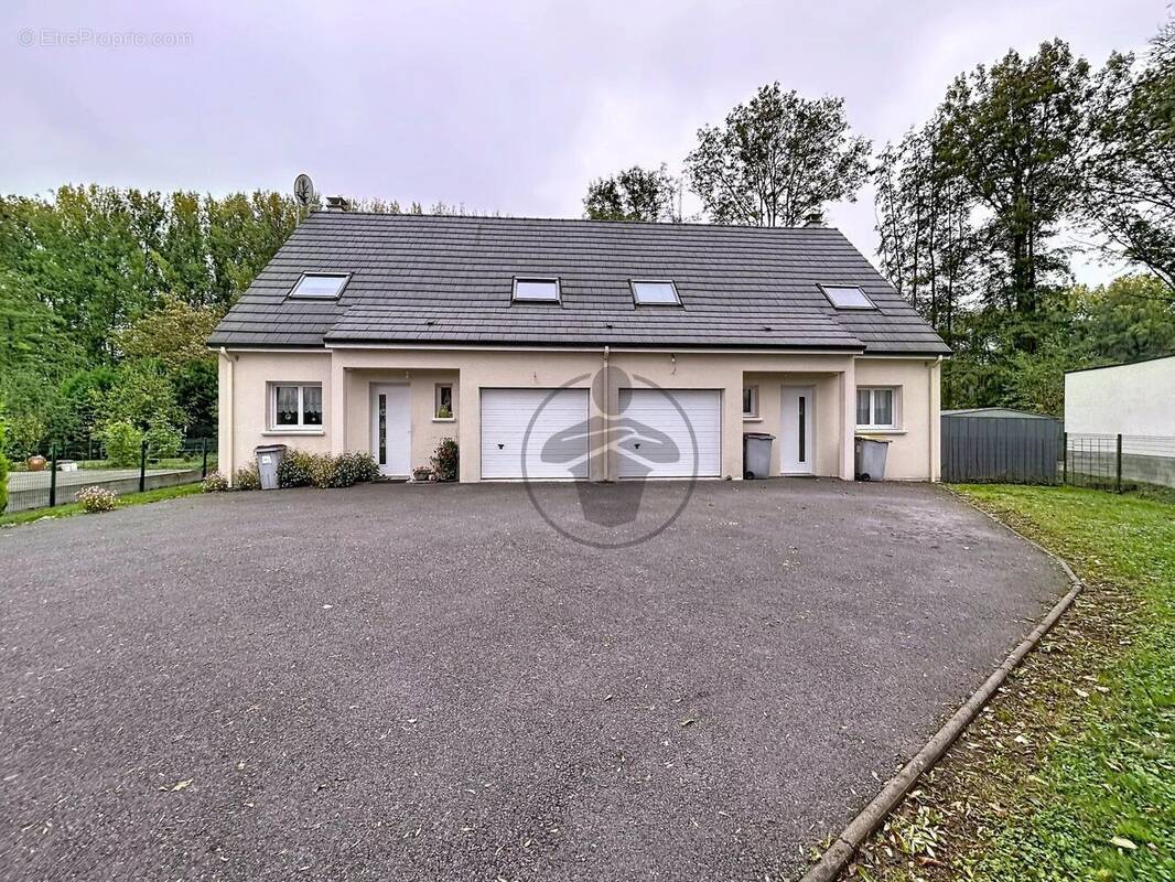 Maison à HOMBLIERES