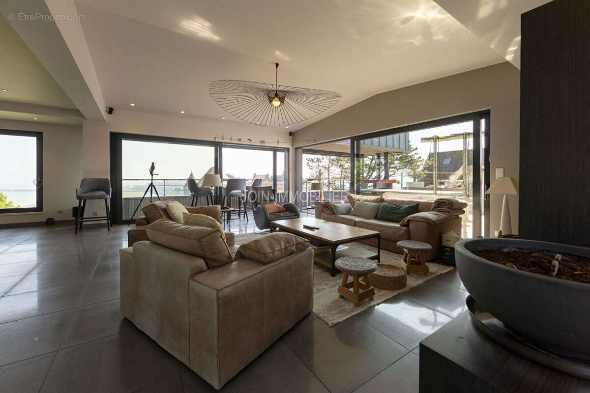 Demeure de prestige Dieppe 6 pièce(s) 273.65 m² - photo 5