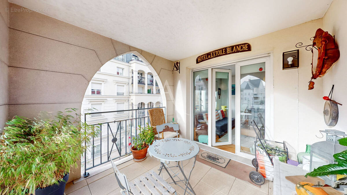 Appartement à LE PLESSIS-ROBINSON