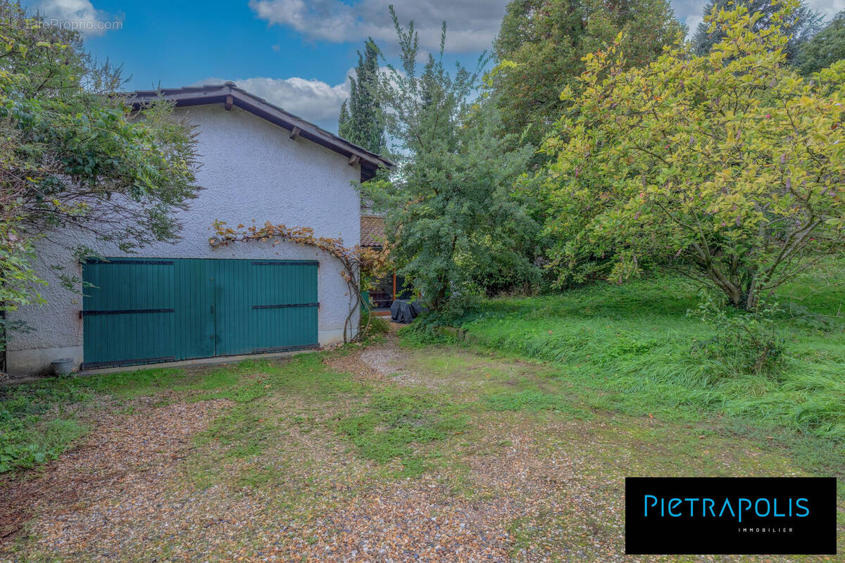 Maison à NEUVILLE-SUR-SAONE