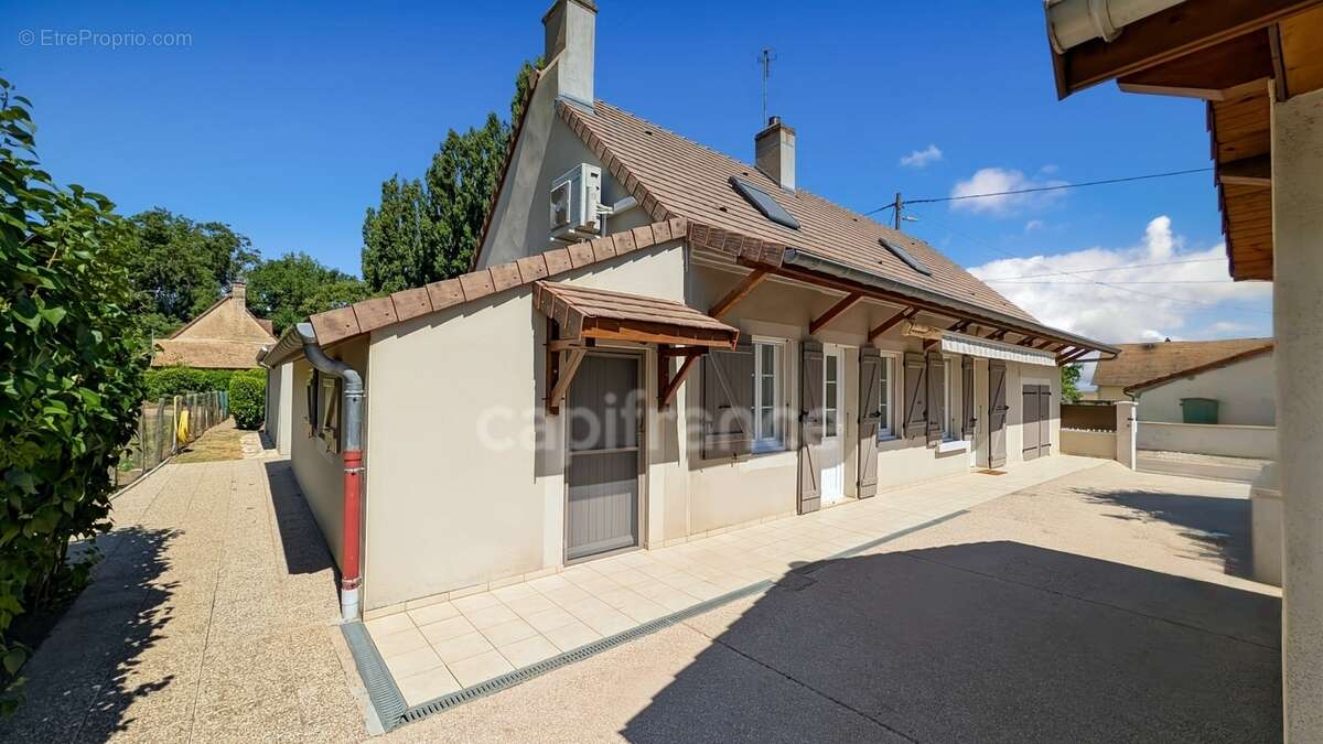 BEY (71) à vendre maison de 131.18 m² 5 pièces 4 chambres terrain de 1046 m² - photo 16