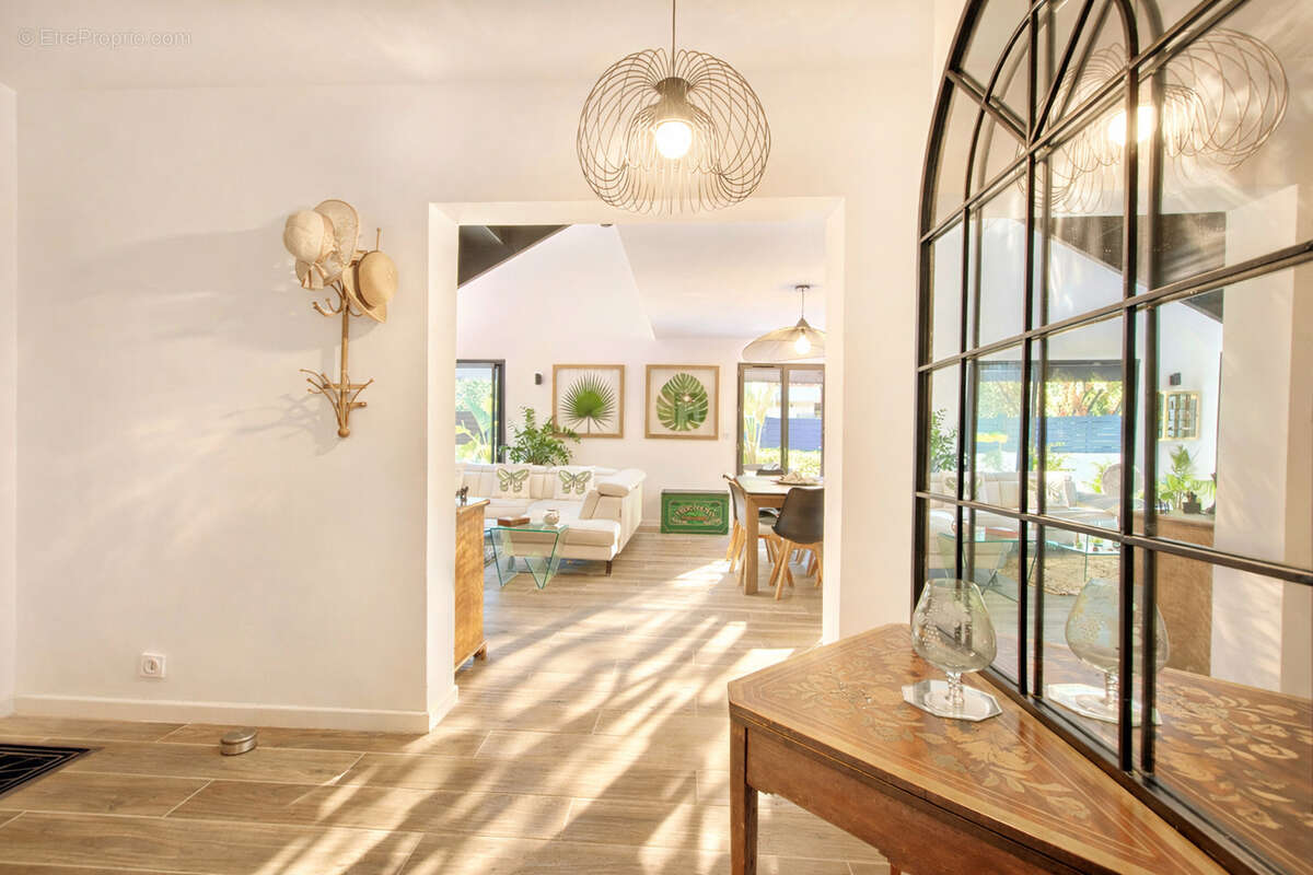 VILLA D'EXCEPTION CAP BRUN Calme absolu, 5 min des plages du Mourillon - photo 3