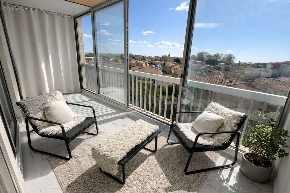 Appartement à LUNEL