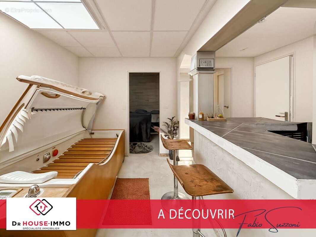 Commerce 133 m² à vendre à Toulon (83000) - photo 9