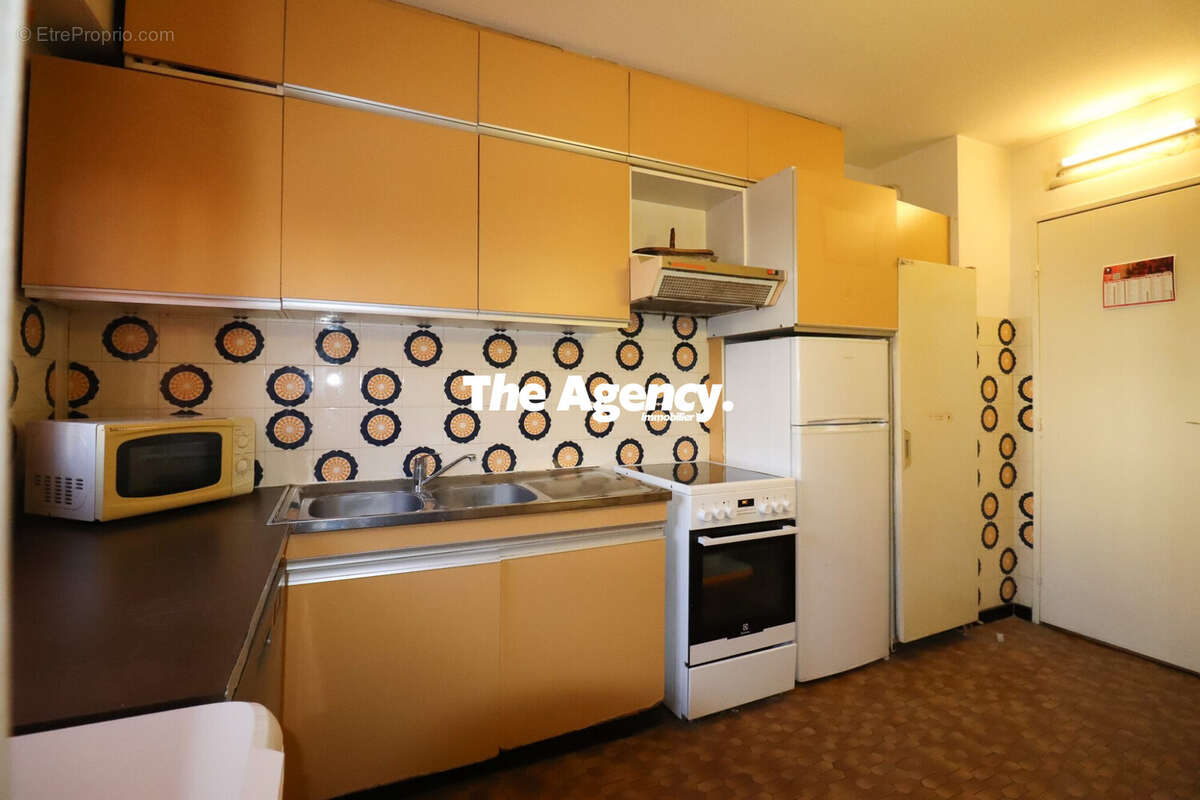 Appartement à MARSEILLE-5E