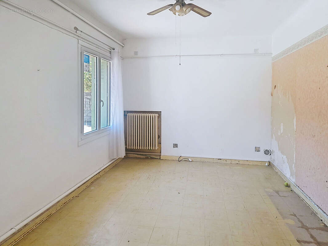 Maison à ROQUEMAURE