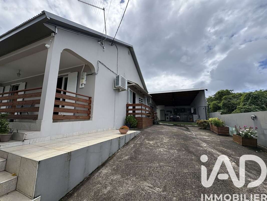 Photo 2 - Maison à SAINT-JOSEPH