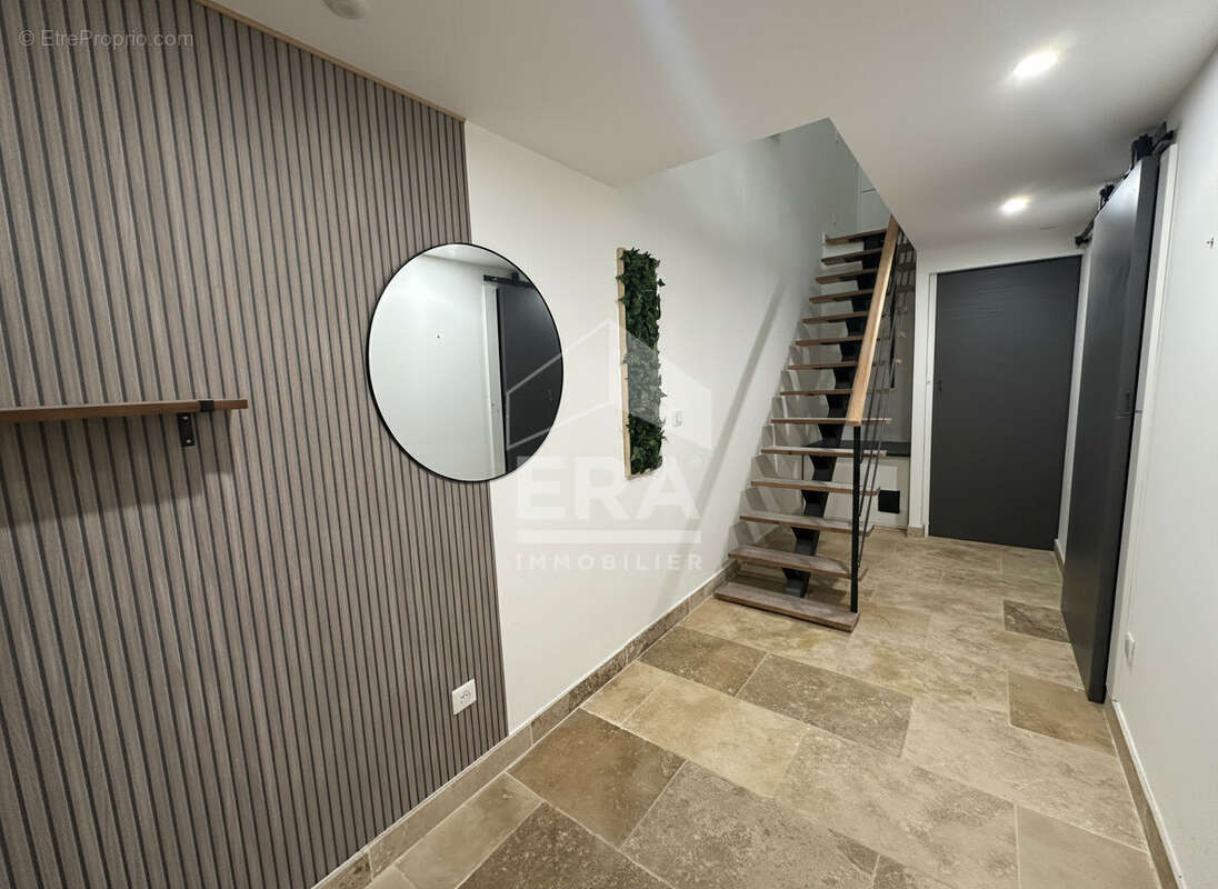 Maison à PELISSANNE