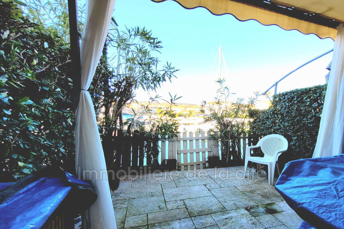 Appartement à GRIMAUD