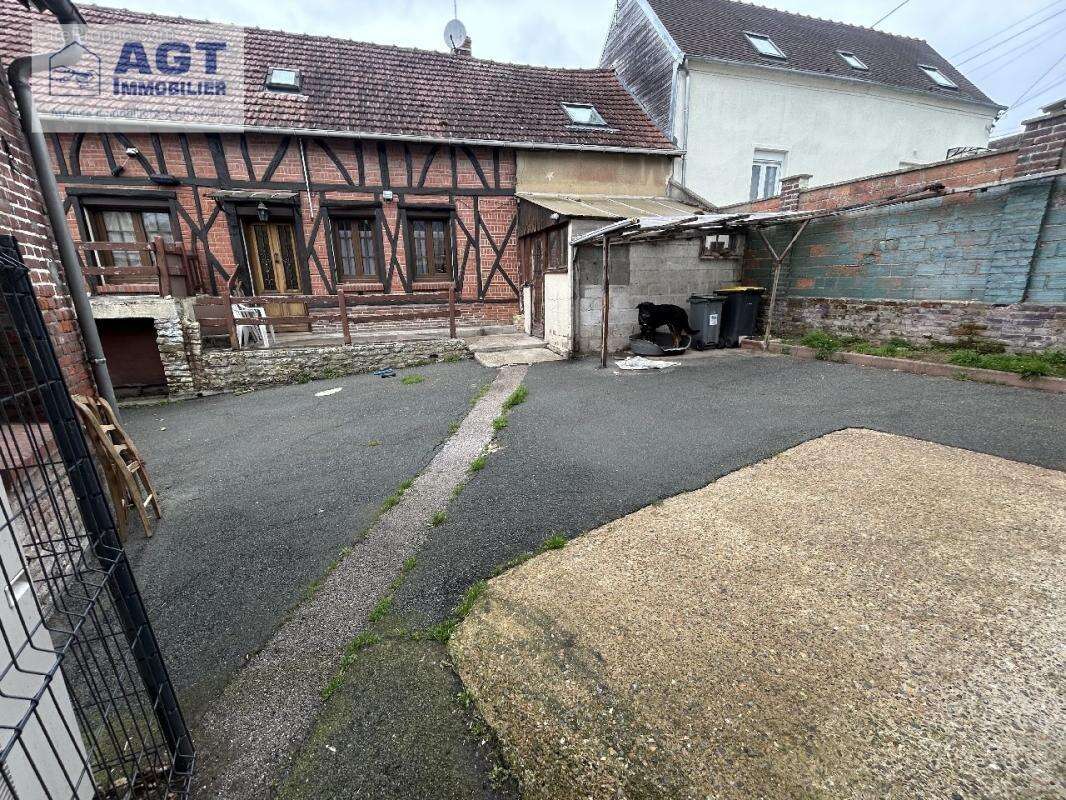 Maison à MILLY-SUR-THERAIN