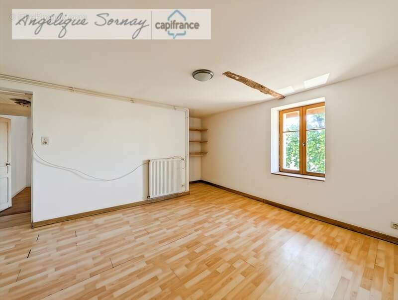 Maison mitoyenne avec potentiel – 103 m² habitables – Montrevel Morges (39320), secteur Jura - photo 10