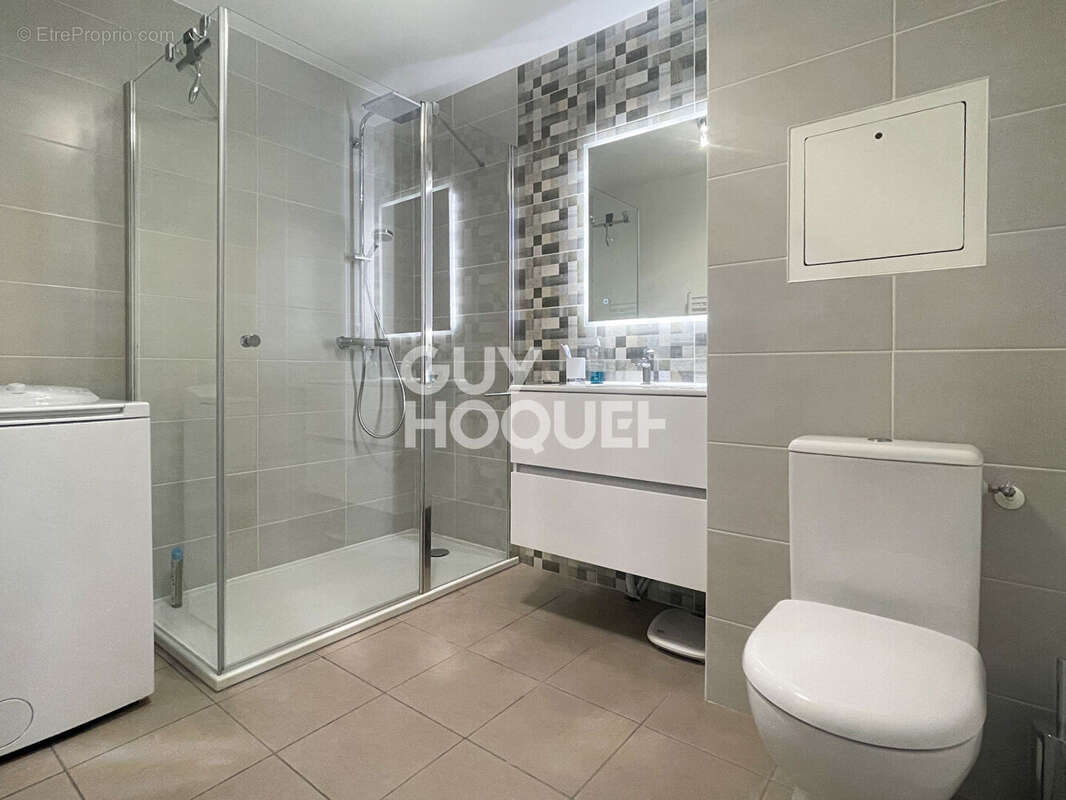 Appartement à LUZINAY